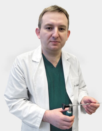 dr Krzysztof Poślednik laryngolog